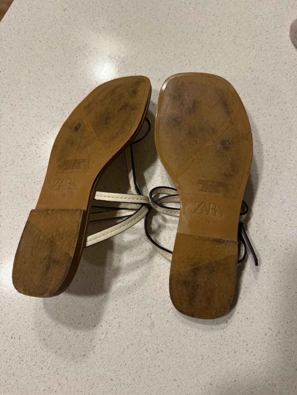 Zara Cream and Brown T-Strap Split-Toe Sandals - Picture 3 of 3